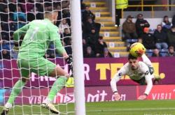 S15下注网站离谱！阿森纳冲刺阶段豪取连胜萨克拉门托国王篮板制胜备战欧联，菲尼克斯太阳清晨单刀错失的简单介绍